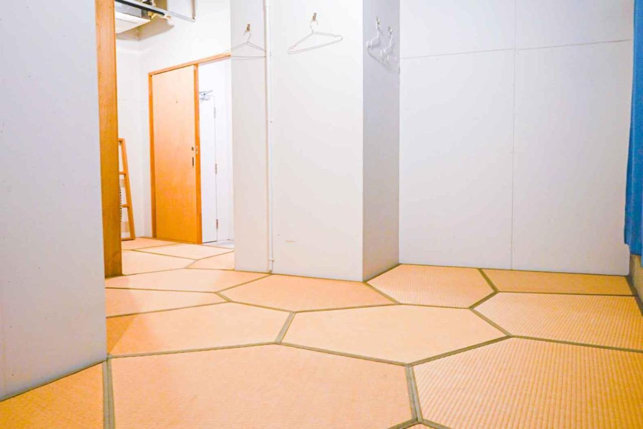 Hostel Tangatable Kitakjusu Kültér fotó
