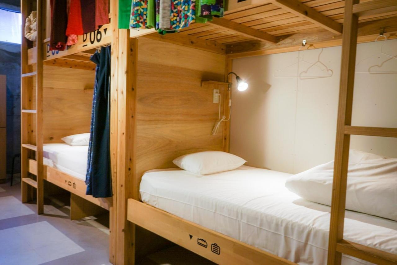 Hostel Tangatable Kitakjusu Kültér fotó