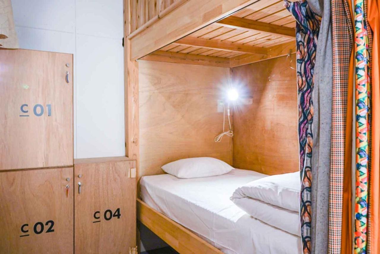 Hostel Tangatable Kitakjusu Kültér fotó